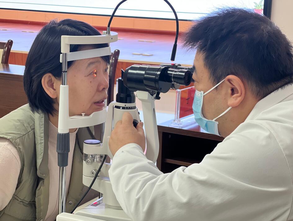 蘭州普瑞眼視光醫院3.5雷鋒日公益活動